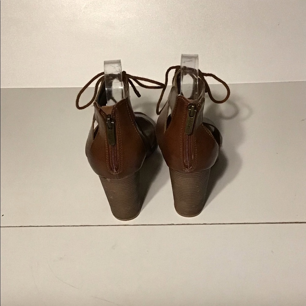 Inidigo rd. Strappy Heels - Picture 5 of 8